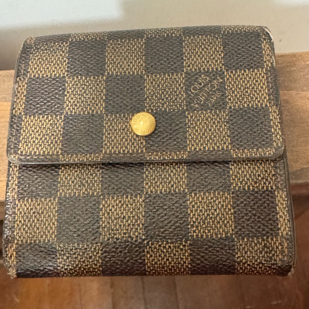 LV Damier dual snap wallet